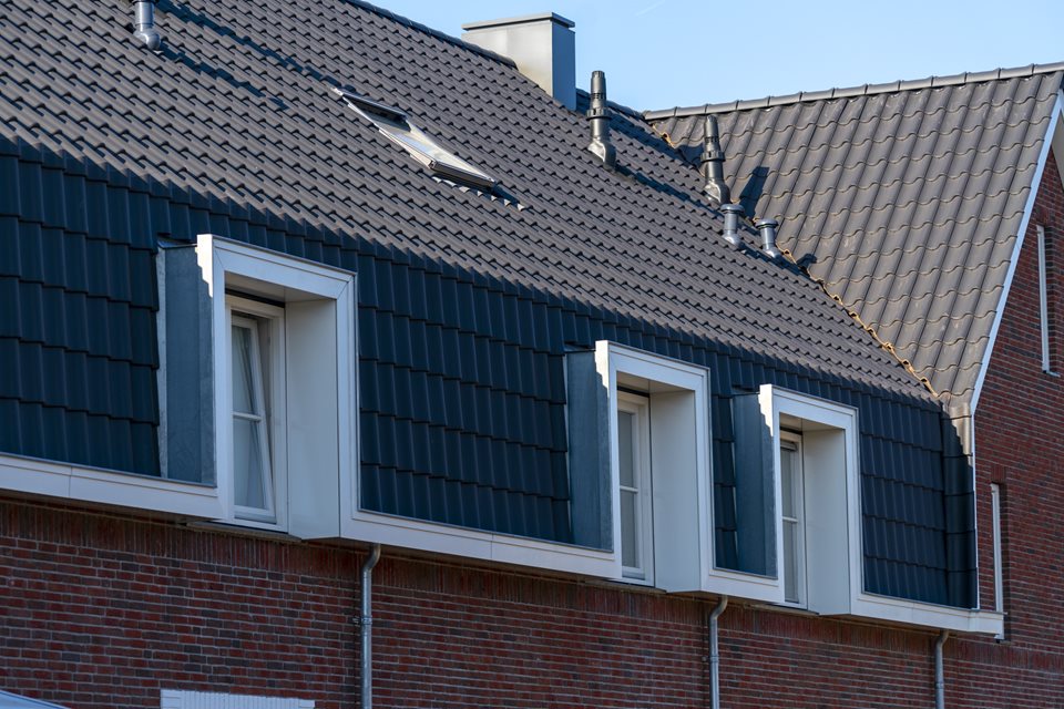Prefab dak van Emergo met dakkapel en dakraam in Nunspeet