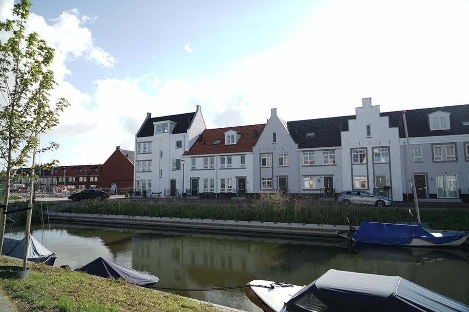 Prefab daken en dakkapellen in Harderwijk voor 28 woningen