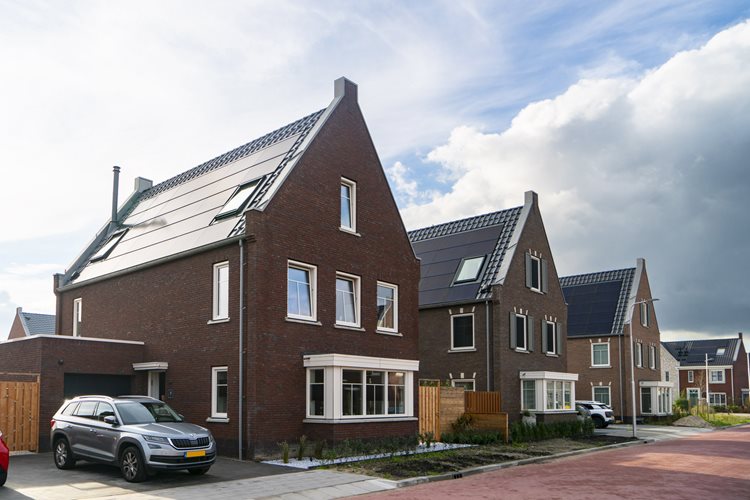 Prefab dak met Navitect II inclusief 2 dakramen in Zevenhuizen