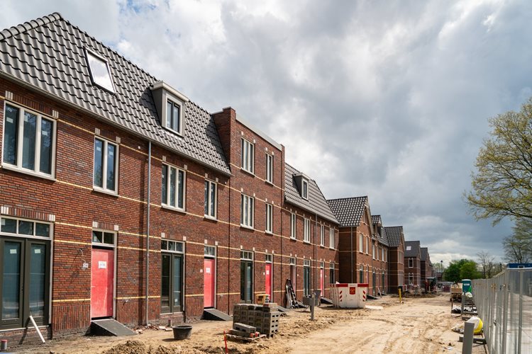 Foto van deel van het project in Noordwijkerhout met prefab daken door Emergo Prefab